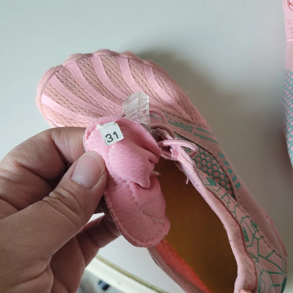Girl's Water Shoes Kids Size 31 Pink Good Barefoot Athletic Beach Gorpcore
